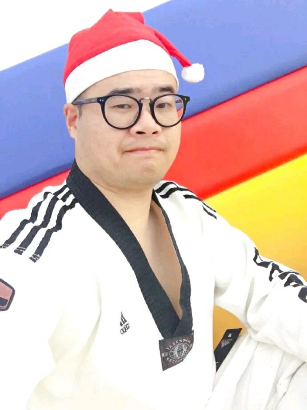何当重相见的第一张照片--金门婚介网
