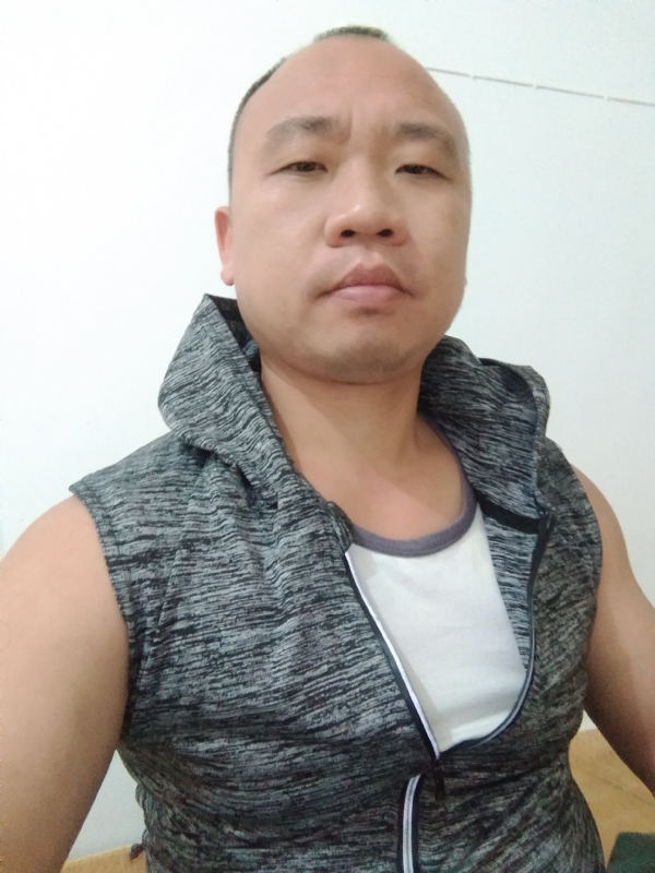 whm的第二张照片--金门婚介网