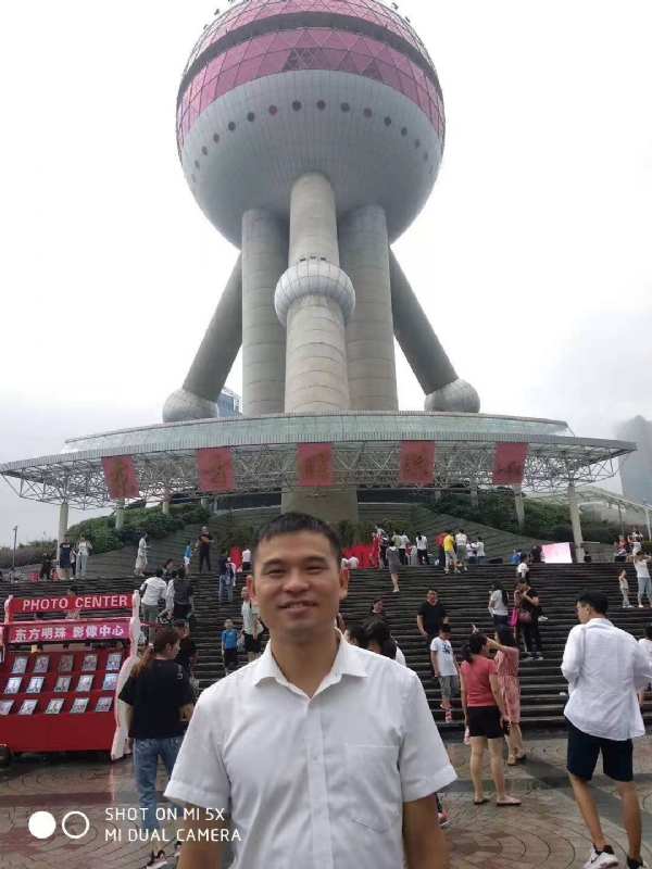 小猫吃老鼠的第一张照片--金门婚介网