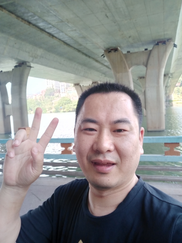 上人的第一张照片--金门婚介网