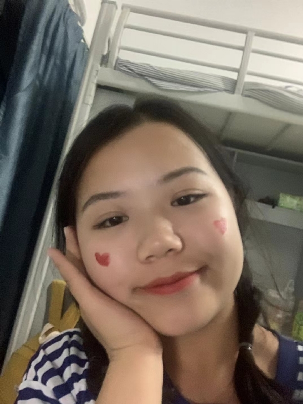 轻轻的一片云的第一张照片--金门婚介网