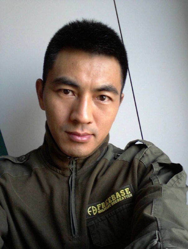 鐵血柔情的第二张照片--金门婚介网
