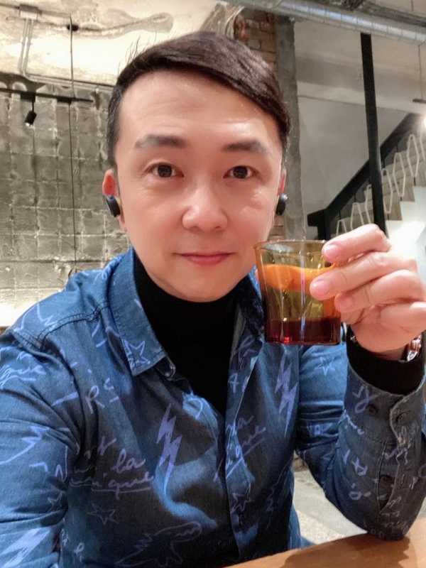 陈道明的第二张照片--金门婚介网
