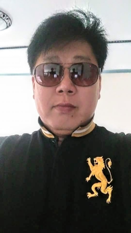 含笑半步癲的第二张照片--金门婚介网