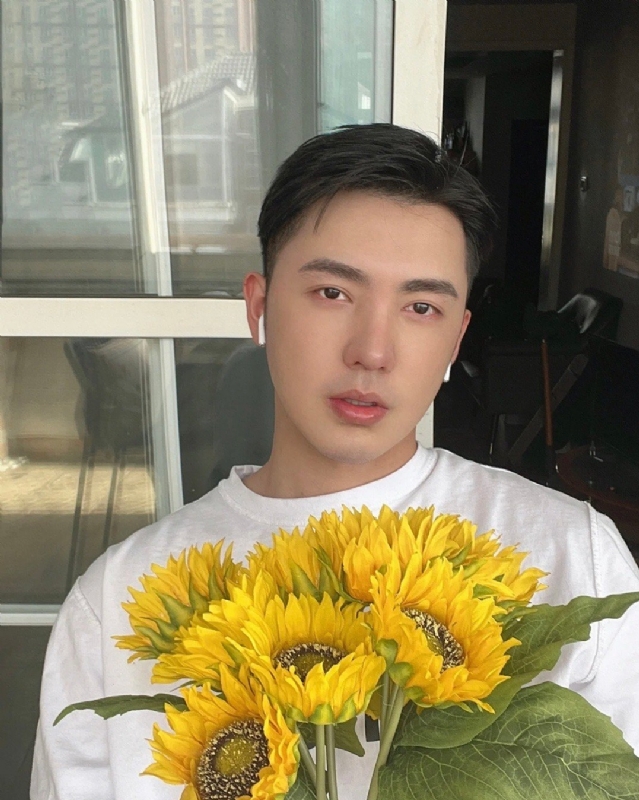 浪子无悔的第二张照片--金门婚介网