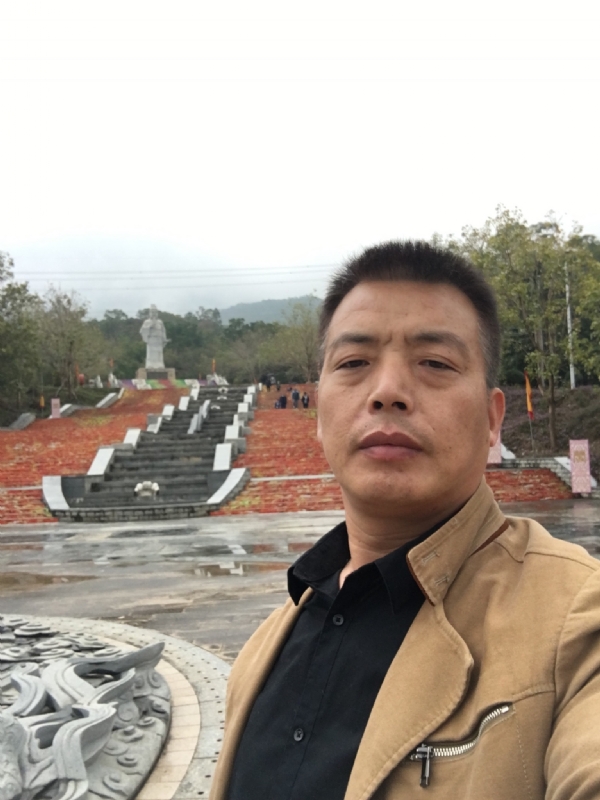 开心的松鼠的第一张照片--金门婚介网