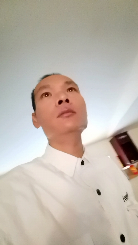 只影向谁去的第五张照片--金门婚介网