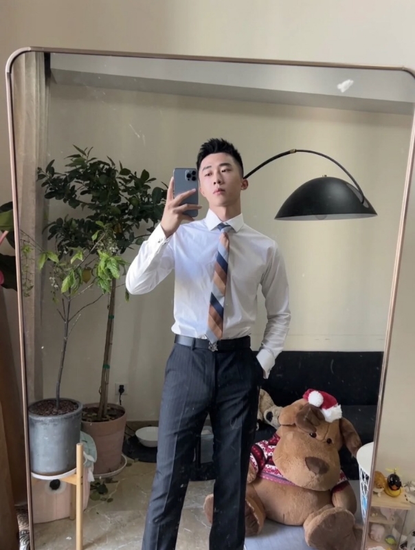 张浩的第一张照片--金门婚介网