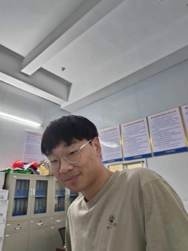 牛子弟的第一张照片--金门婚介网