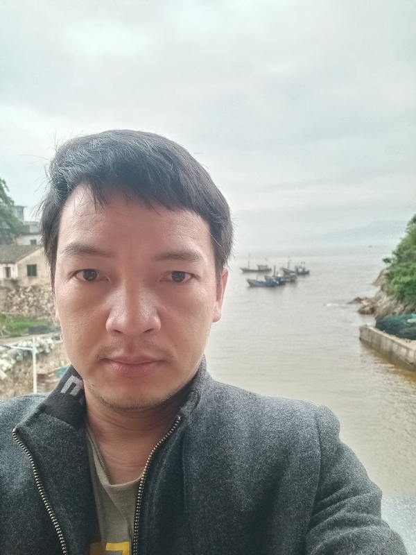 啊亮的第一张照片--金门婚介网