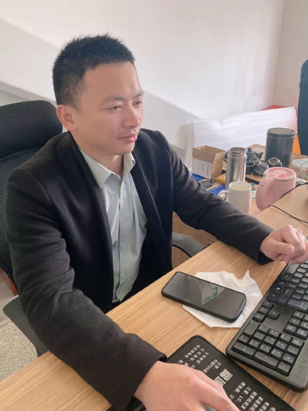 落叶知秋的第一张照片--金门婚介网
