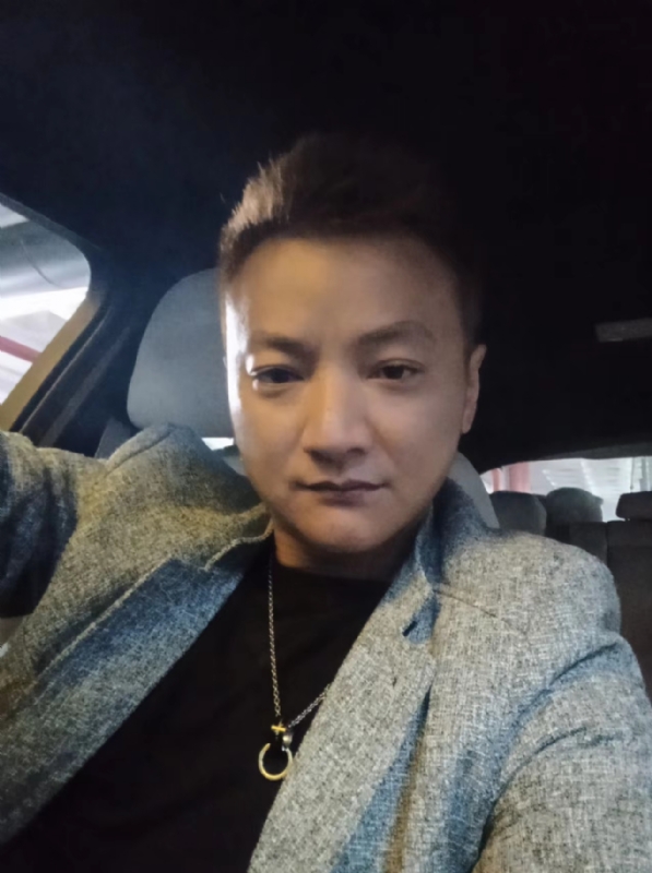 夜、有雨敲窗的第三张照片--金门婚介网