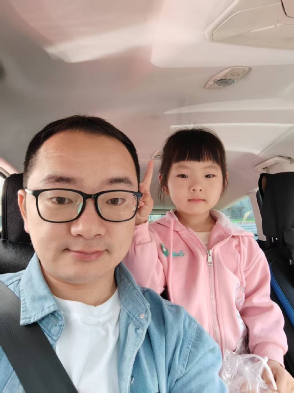 知天晓的第一张照片--金门婚介网