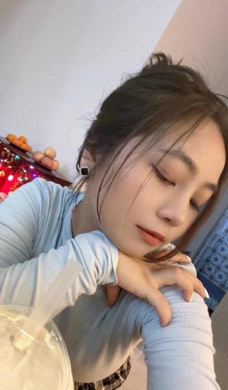 艳秋的第一张照片--金门婚介网